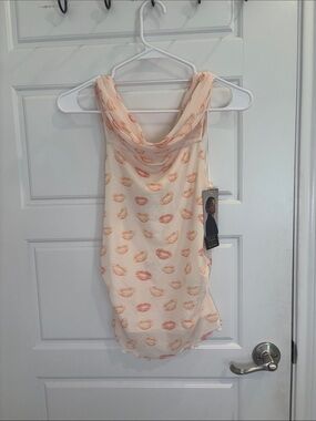 NWT Bold Elements x Ally Brooke Kiss Print Cowl Neck Sleeveless Top PM